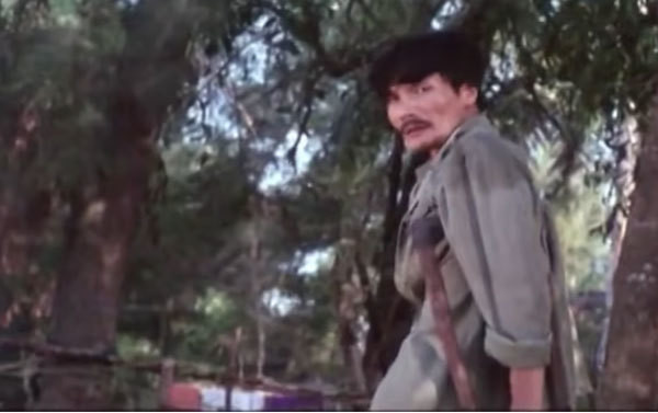 Với "Đời cát", hình ảnh anh thương binh Huy cụt chân khiến lòng người xem nặng trĩu. Công Ninh bảo rằng, đây là vai diễn vất vả nhất vì nắng gió của miền Trung nhưng là vai diễn mà anh cảm thấy “sung sướng” nhất.