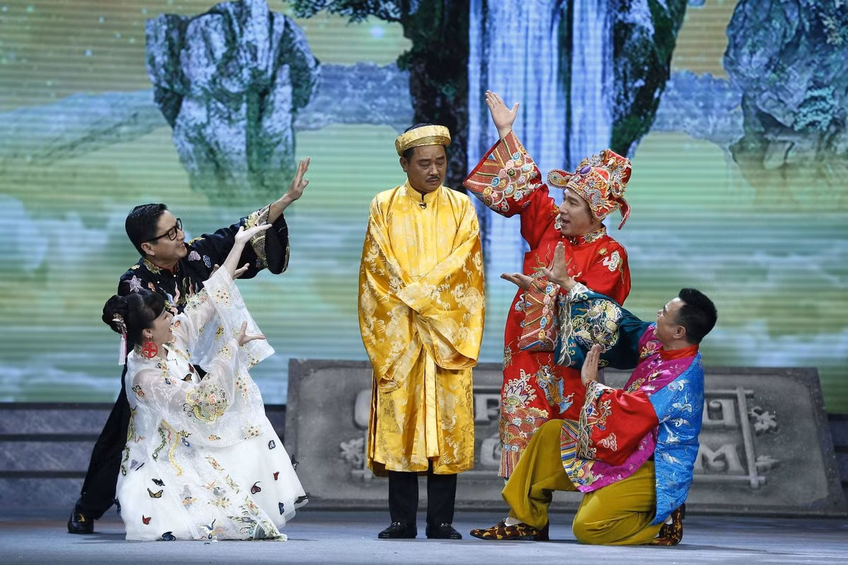 Cuoc song doc than vui ve cua dien vien Quoc Khanh o tuoi 60-Hinh-2