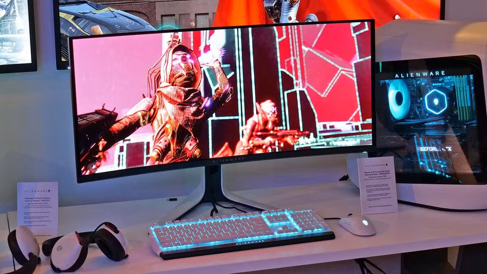 br/> Alienware AW3423DW là một trong những màn hình máy tính QD-OLED đầu tiên được giới thiệu. Màn hình này có kích thước 34 inch, độ phân giải 3.440 x 1.400 pixel, tần số quét 175 Hz, thời gian phản hồi 0,1 ms, hỗ trợ 99,3% dải màu DCI-P3. Samsung cũng giới thiệu màn hình Odyssey G8QNB với tấm nền QD-OLED. Do đó, danh hiệu "đầu tiên" có thể dành cho thiết bị bán ra sớm hơn. Ảnh: Alienware.