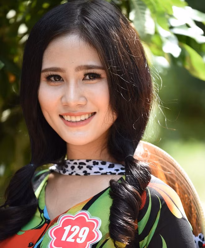 Thí sinh có gương mặt ăn ảnh và nụ cười rạng rỡ.