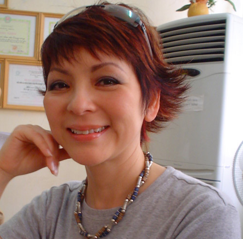 Vì không muốn người thân lo lắng, xuống tinh thần vì mình, Ái Vân cố gắng sống vui với những việc thường nhật: đi chợ, nấu ăn, chăm sóc chồng con, thưởng thức món ngon. Đến nay, Ái Vân vẫn sống vui với gia đình và cống hiến cho nghệ thuật.