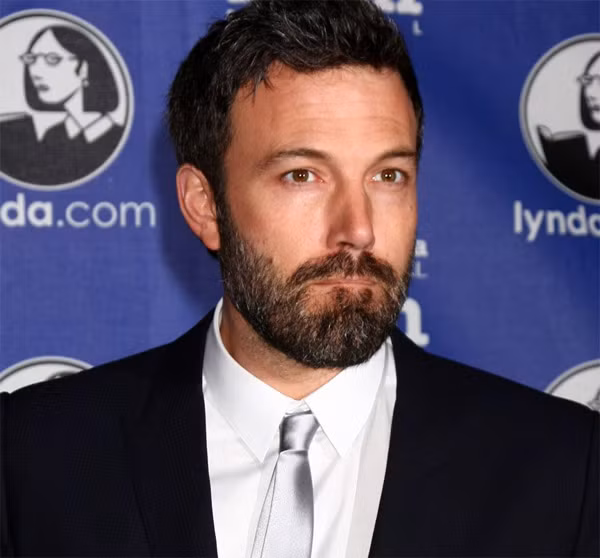 Có tin cho hay, khi Ben Affleck và Sandra Bullock đóng cảnh lãng mạn trong phim "Forces of Nature", Sandra đã đưa cho anh một thanh kẹo bạc hà để cải thiện hơi thở trước khi vào vai.