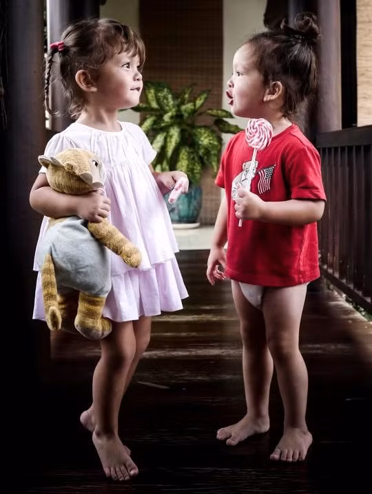 Kết hôn cùng ông xã người Mỹ, Hồng Nhung sinh đôi hai nhóc tỳ xinh xắn, kháu khỉnh.