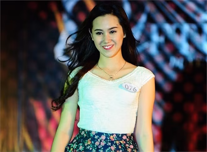 Thí sinh Trương Mai Thảo Anh - lớp K51BFA là gương mặt được đánh giá rất cao trong cuộc đua giành vương miện FTU Charm 2014.