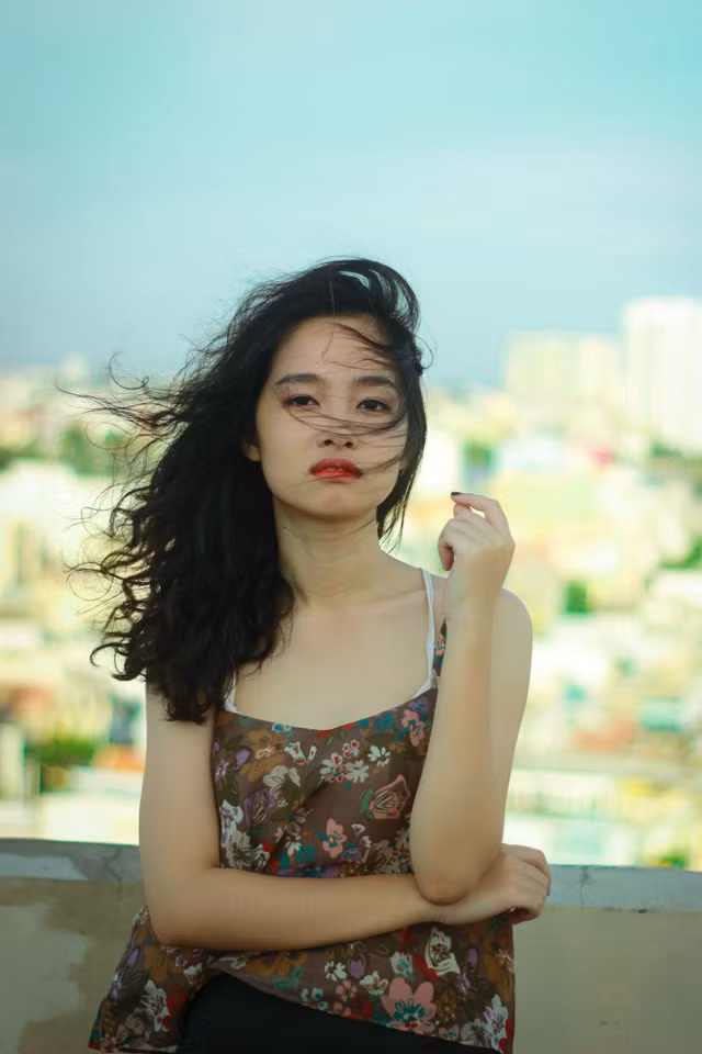 Lọt vào vòng chung kết, các thí sinh đều đã chứng tỏ cá tính và tài năng từ vòng sơ khảo, gây ấn tượng với ban giám khảo và các khán giả. Ảnh: Lê Thị Ðoan Trang - lớp K51D.