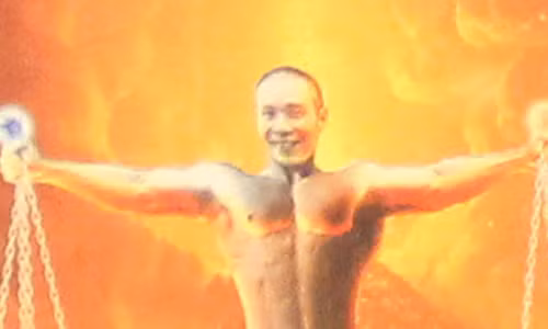 Hình ảnh diễn viên Công Lý được cắt ghép trên bài cuốn sách luật.