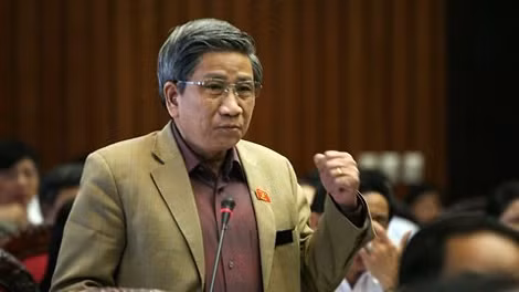 GS.TS. Nguyễn Minh Thuyết - nguyên Phó Chủ nhiệm Ủy ban Văn hoá, Giáo dục, Thanh thiếu niên và Nhi đồng của Quốc hội.