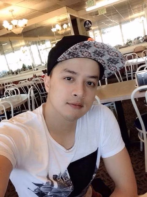 Với hành động này nhiều người không khỏi nghi ngờ Cao Thái Sơn đang lợi dụng chiêu trò để gây chú ý. (Ảnh: FBNV)