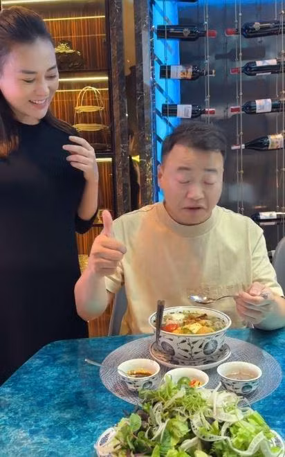 Hau truong anh cuoi, nhan kim cuong 