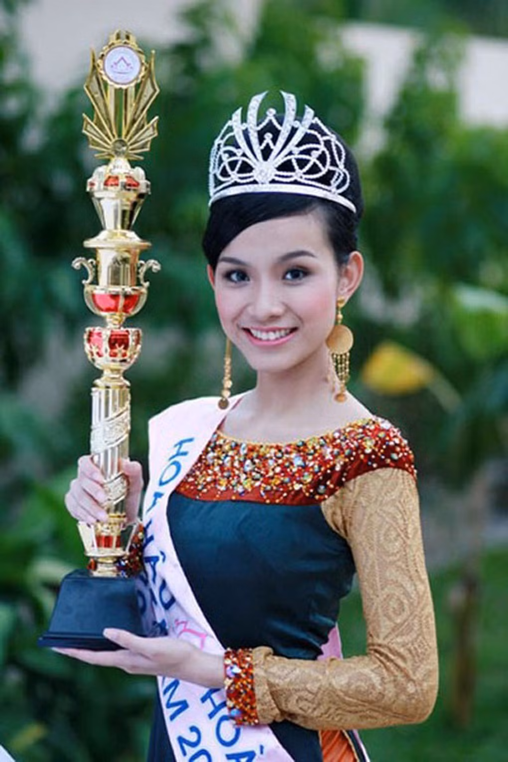 Cuoc song cua 3 my nhan “Kieu nu va dai gia” gio ra sao?-Hinh-7
