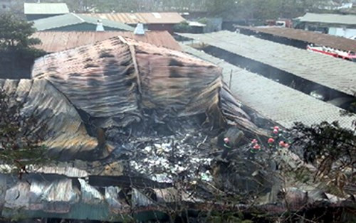 Thiệt hại về tài sản lên tới hàng tỉ đồng.