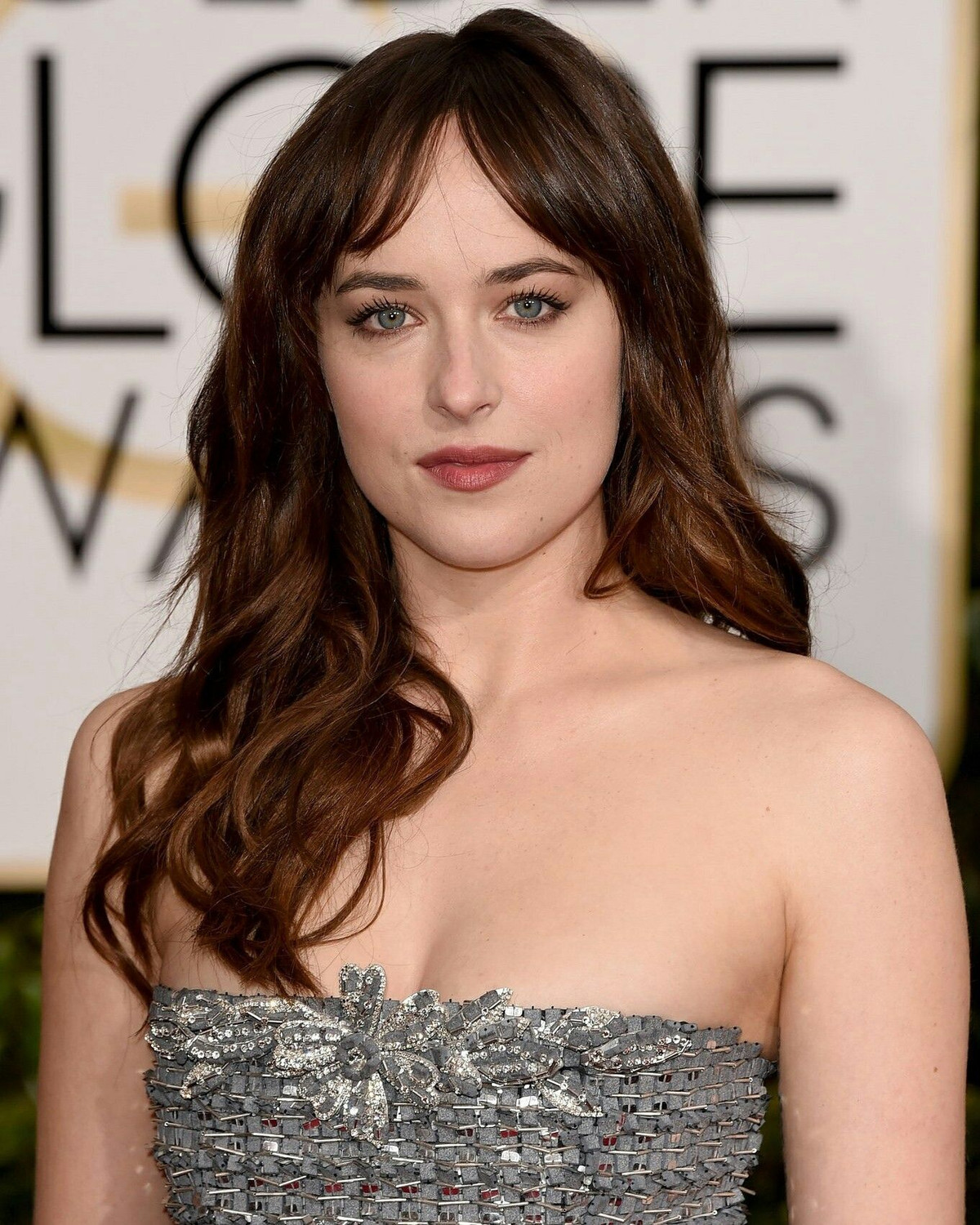 My nhan '50 sac thai' song cung ban trai hon 12 tuoi o biet thu 300 ty