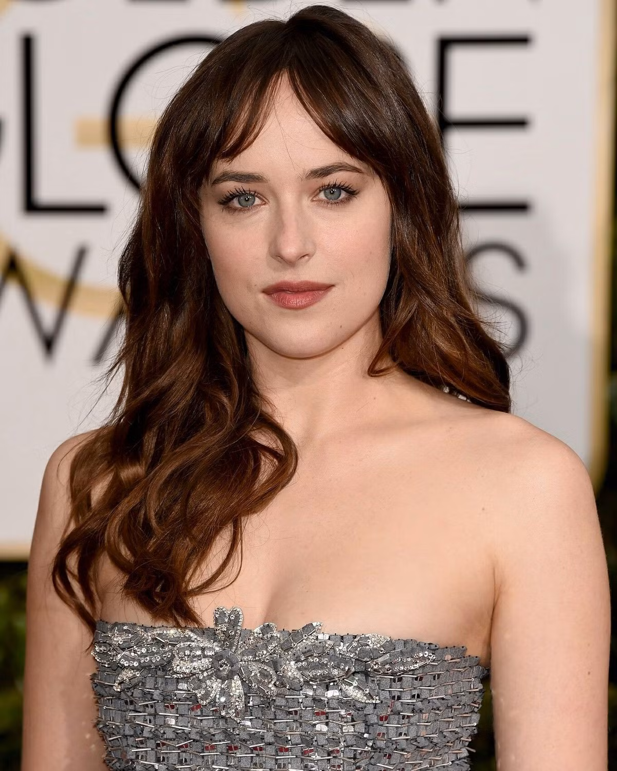 My nhan '50 sac thai' song cung ban trai hon 12 tuoi o biet thu 300 ty