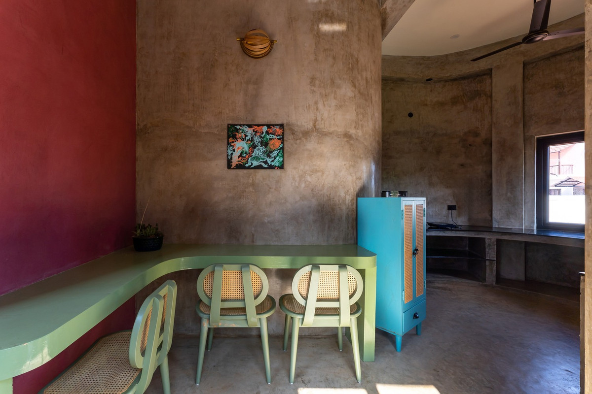 Doc dao ngoi nha gach tao hinh uon luon nhu nhung con song bien-Hinh-10