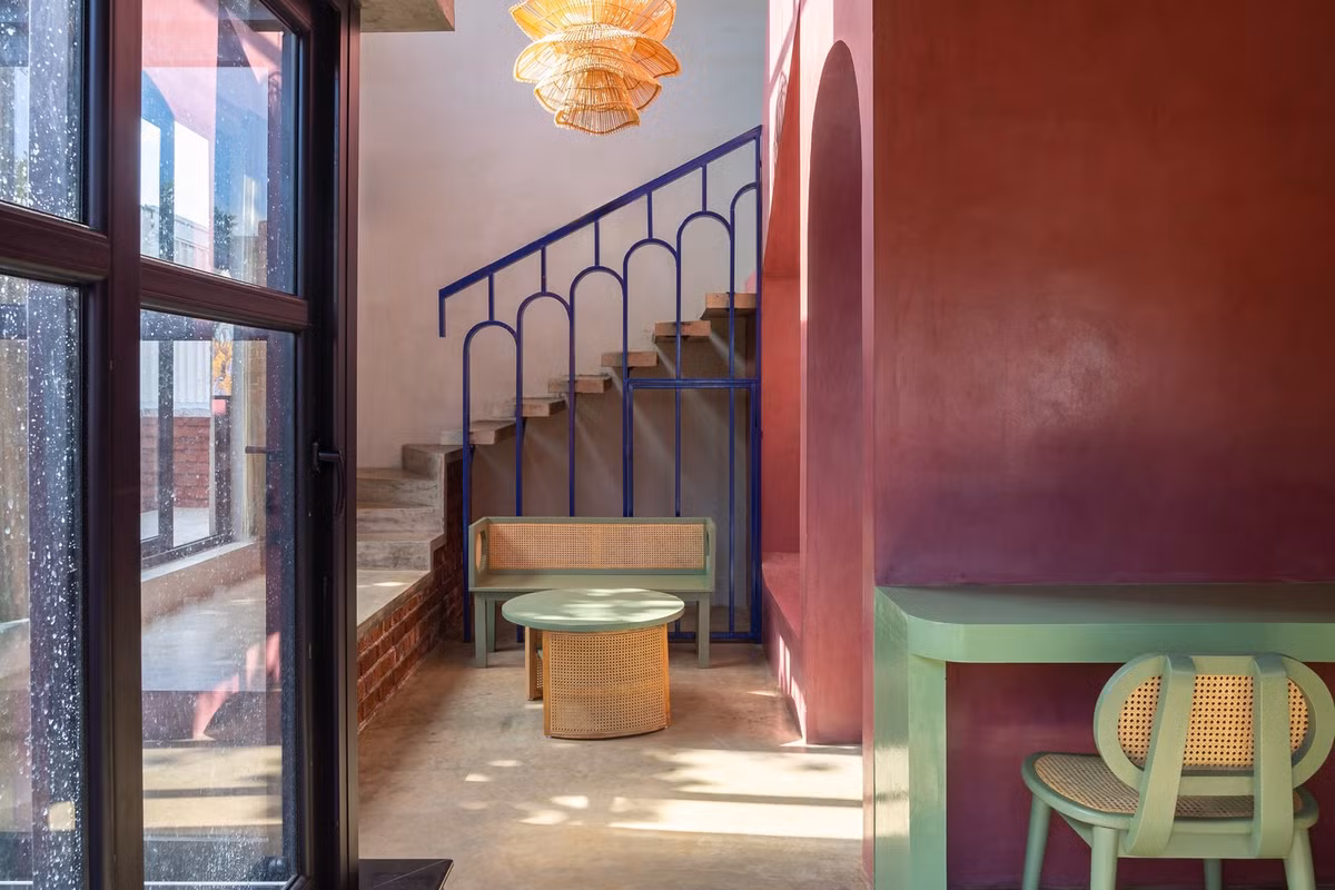 Doc dao ngoi nha gach tao hinh uon luon nhu nhung con song bien-Hinh-7