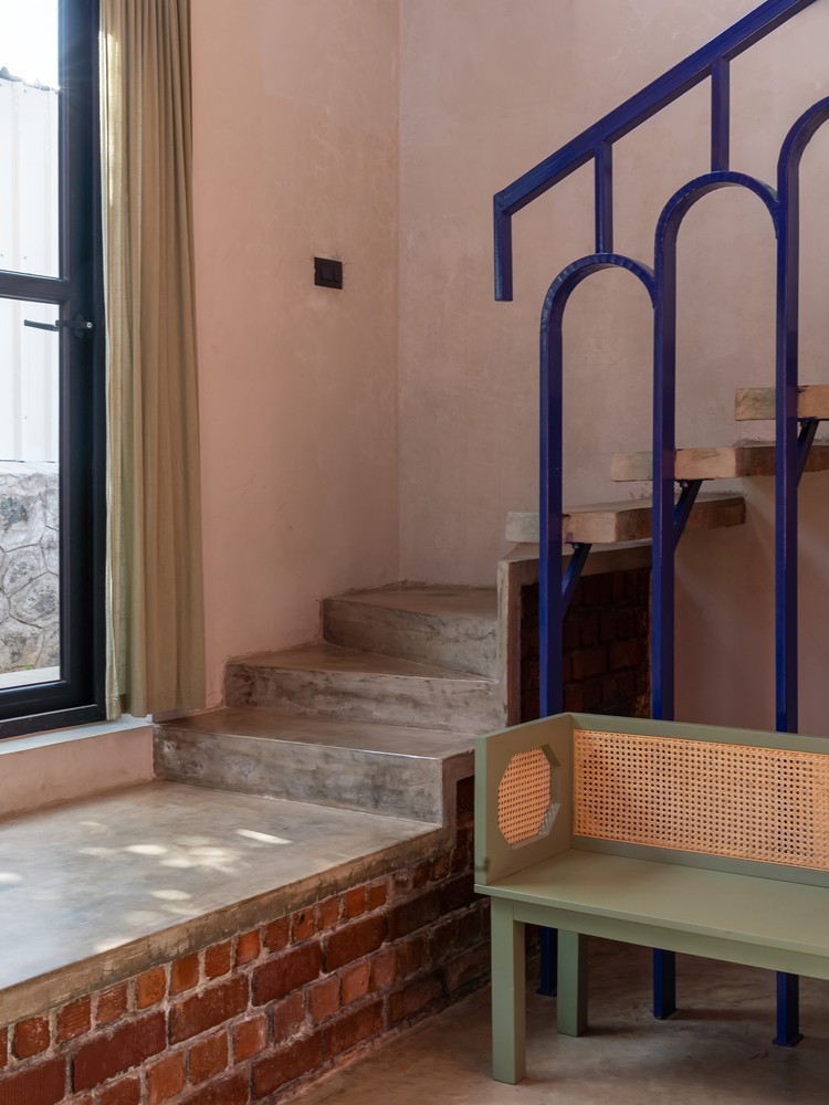 Doc dao ngoi nha gach tao hinh uon luon nhu nhung con song bien-Hinh-9