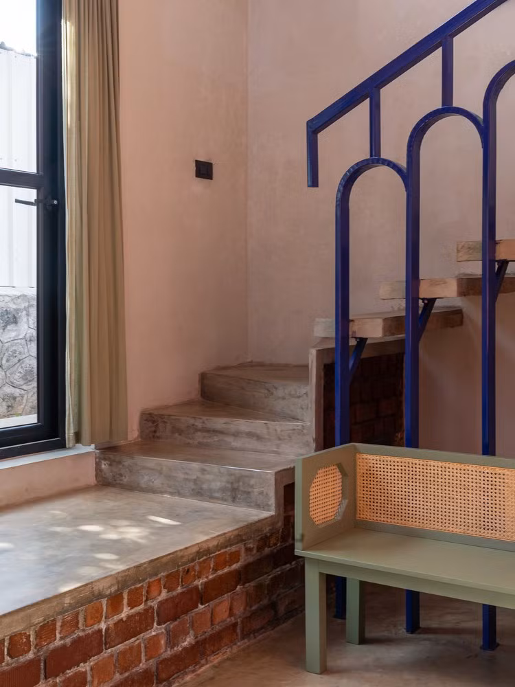 Doc dao ngoi nha gach tao hinh uon luon nhu nhung con song bien-Hinh-9