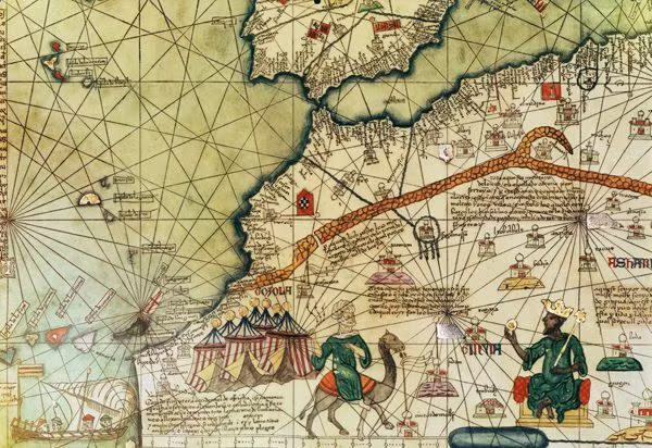 Đến thế kỷ 17, đế chế Mali phải đối mặt với các cuộc xâm lược từ nước láng giềng Bamana. Năm 1670, Bamana đã cướp phá và đốt cháy thủ đô Niani, đẩy đế chế Mali đến sự tan rã.