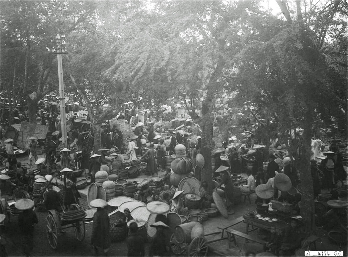 Một góc chợ Hà Đông, 1926.