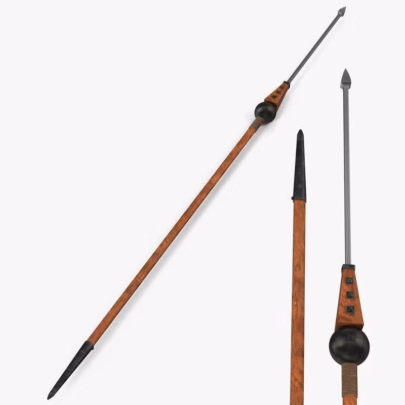 Cả hai đều làm bằng trục gỗ dài khoảng 1.4 mét, với phần đầu là lưỡi lao được làm bằng sắt có mũi nhọn hình tam giác. Sự khác biệt giữa chúng là độ mỏng, dày ở cán.