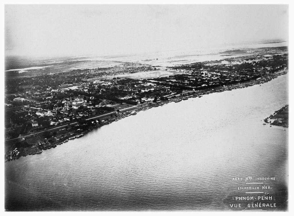 Toàn cảnh sông Mekong và thành phố Phnom Penh thập niên 1930.