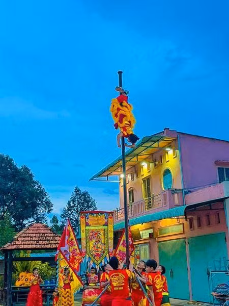 "Bóng hồng" 9x lập kỷ lục châu Á thành huấn luyện viên múa lân ảnh 1