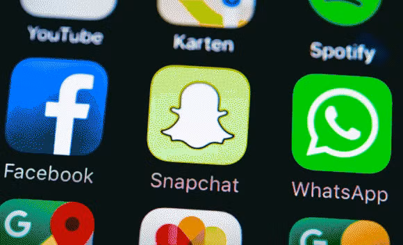 Tan suat nen khoi dong lai dien thoai neu muon pin ben-Hinh-2