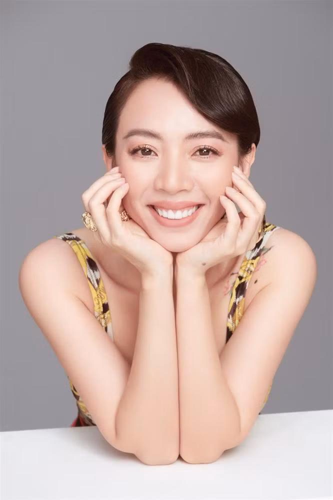 Nữ diễn viên của sau này, khi ở ngưỡng U40. 