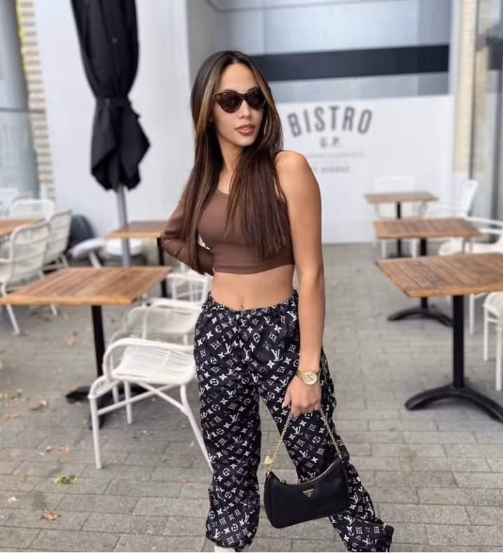 Cô nàng tỏ ra kín tiếng trước truyền thông.