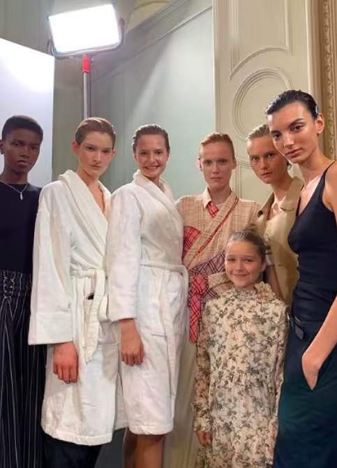 Cach vo chong Beckham boi dap gu thoi trang cho Harper-Hinh-5