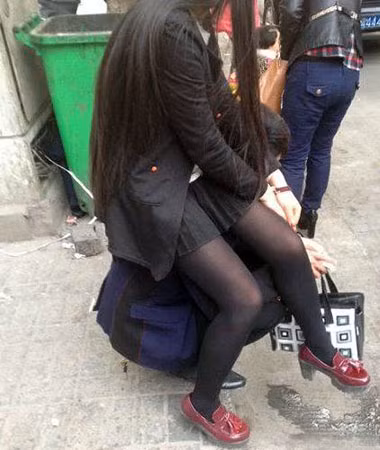 Chàng trai ga lăng hay bị "đàn áp"?