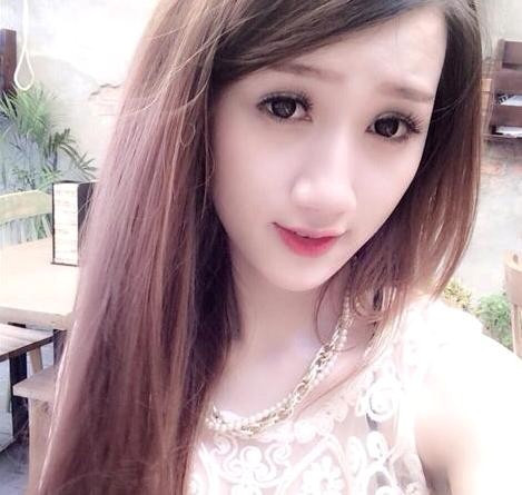 Yến Nhi là sinh viên trường Sư phạm, cô sở hữu ngoại hình ưa nhìn.