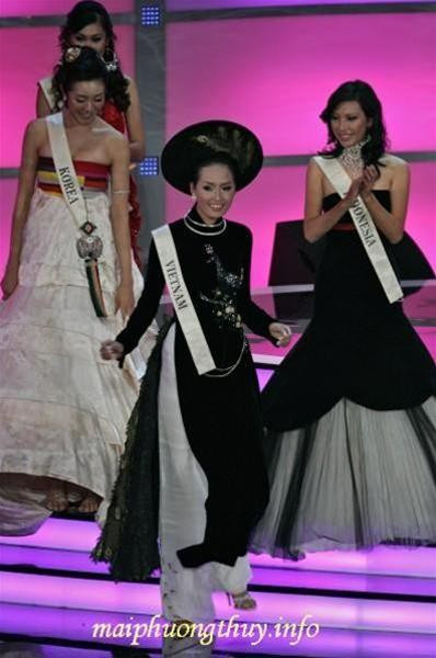 Hoa hậu Mai Phương Thúy: Năm 2006, Mai Phương Thúy giành vương miện trong cuộc thi Hoa hậu Việt Nam vào tháng 8/2006 tại Nha Trang, Khánh Hòa. Cô lập kỷ lục về chiều cao trong lịch sử thí sinh dự thi Hoa hậu Việt Nam kể từ năm 2010 trở về trước (1,78m). Ngay sau khi đăng quang, Mai Phương Thúy đã lên đường tới thủ đô Warszawa của Ba Lan tham gia cuộc thi Hoa hậu Thế giới 2006.