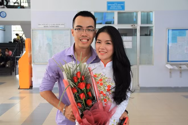 Lần gặp gỡ đầu tiên của Anh Tuấn và Ngọc Duyên.