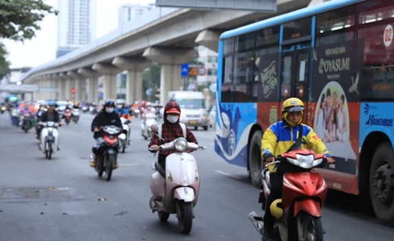 Bac Bo ngay nang, sang som va dem troi ret, Trung Bo co mua vai noi