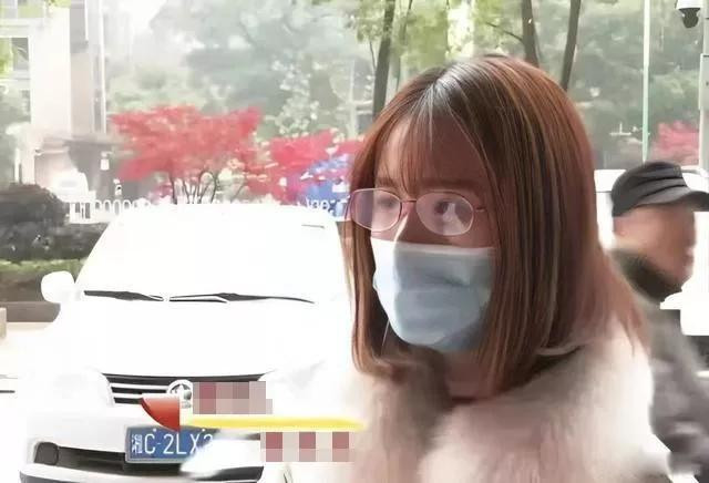 Chong giao do an, vo ra mo cua de roi soc nang khi phat hien su that