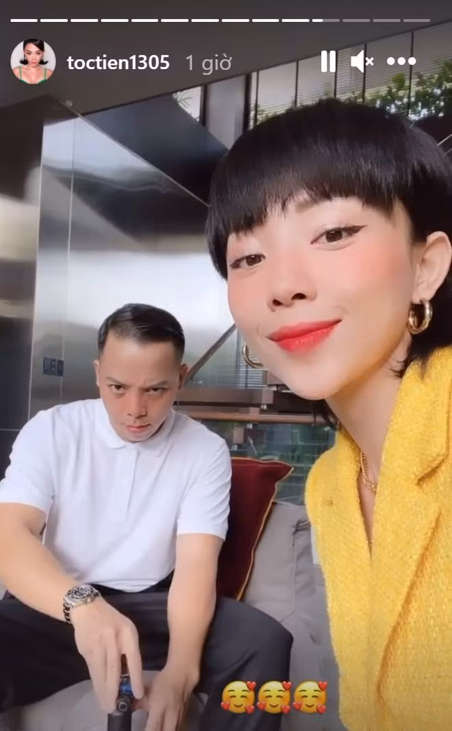 Chuyen do khoc do cuoi cua Toc Tien khi o Ha Noi ngay le mot minh-Hinh-2