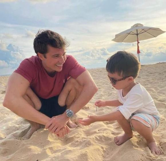 Chồng cũ của Hoàng Oanh đăng lời chia sẻ xúc động sau ly hôn Chong cu cua Hoang Oanh dang loi chia se xuc dong sau ly hon