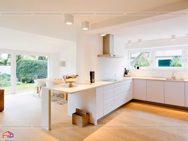 Nhà có khu vực bếp lưu thông âm dương cân bằng sẽ đón được nhiều ánh sáng mặt trời, không khí được lưu chuyển, phong thủy tất sẽ là lý tưởng. Người sống ở căn nhà có phong thủy tốt như vậy thì tâm trạng thường dễ vui vẻ, lạc quan, tài vận cũng dễ bề tăng tiến, kiếm tiền dễ dàng. Đồng thời, không khí gia đình vui vẻ, khỏe mạnh, chính là phong thủy tốt, tiền bạc tài lộc gia tăng cũng là chuyện tất nhiên.