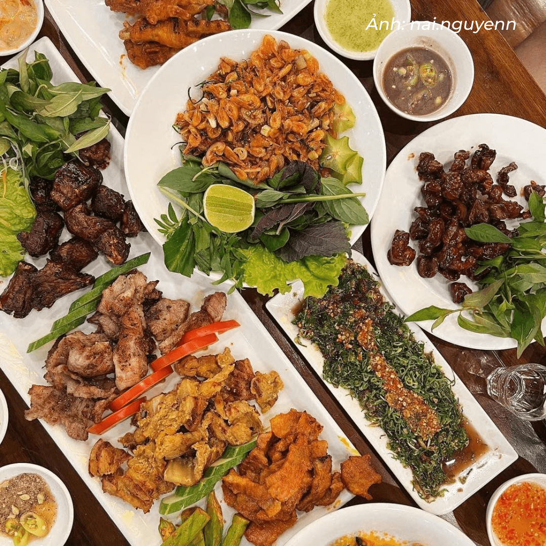 Loat quan an phong cach duong pho o TP.HCM... nhin la muon kham pha-Hinh-13