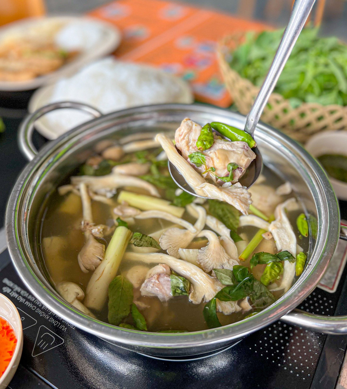 Du lich TP.HCM - Bien Hoa bang tau hoa-Hinh-7