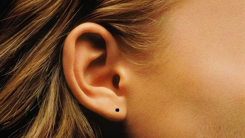 Ngay cả những người có dái tai mỏng cũng sẽ thu được nhiều lợi ích nếu phát triển nốt ruồi trên dái tai, công việc của họ sẽ suôn sẻ hơn và ít gặp phải trở ngại hơn.