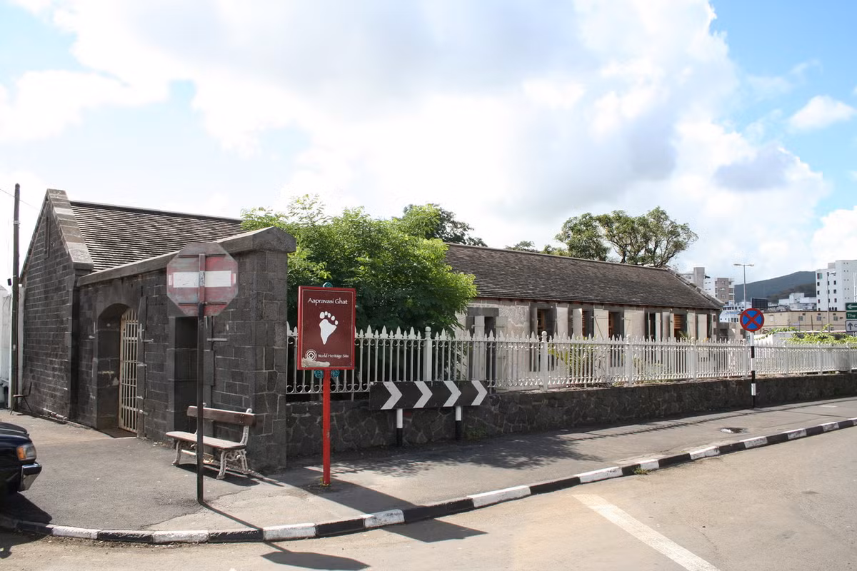 Nằm ở bờ Tây của đảo Mauritius, thuộc quốc đảo Mauritius của châu Phi, Aapravasi Ghat là một di tích lịch sử gắn với cộng đồng người Ấn Độ thời kỳ hòn đảo nằm dưới sự cai trị của người Anh. Ảnh: City Council.