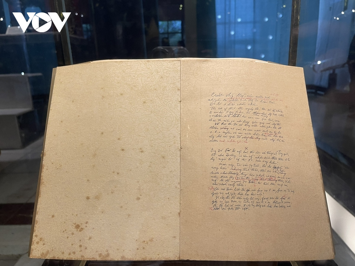 Di chúc Hồ Chí Minh - Bản in đặc biệt phục vụ Lễ Quốc tang năm 1969.