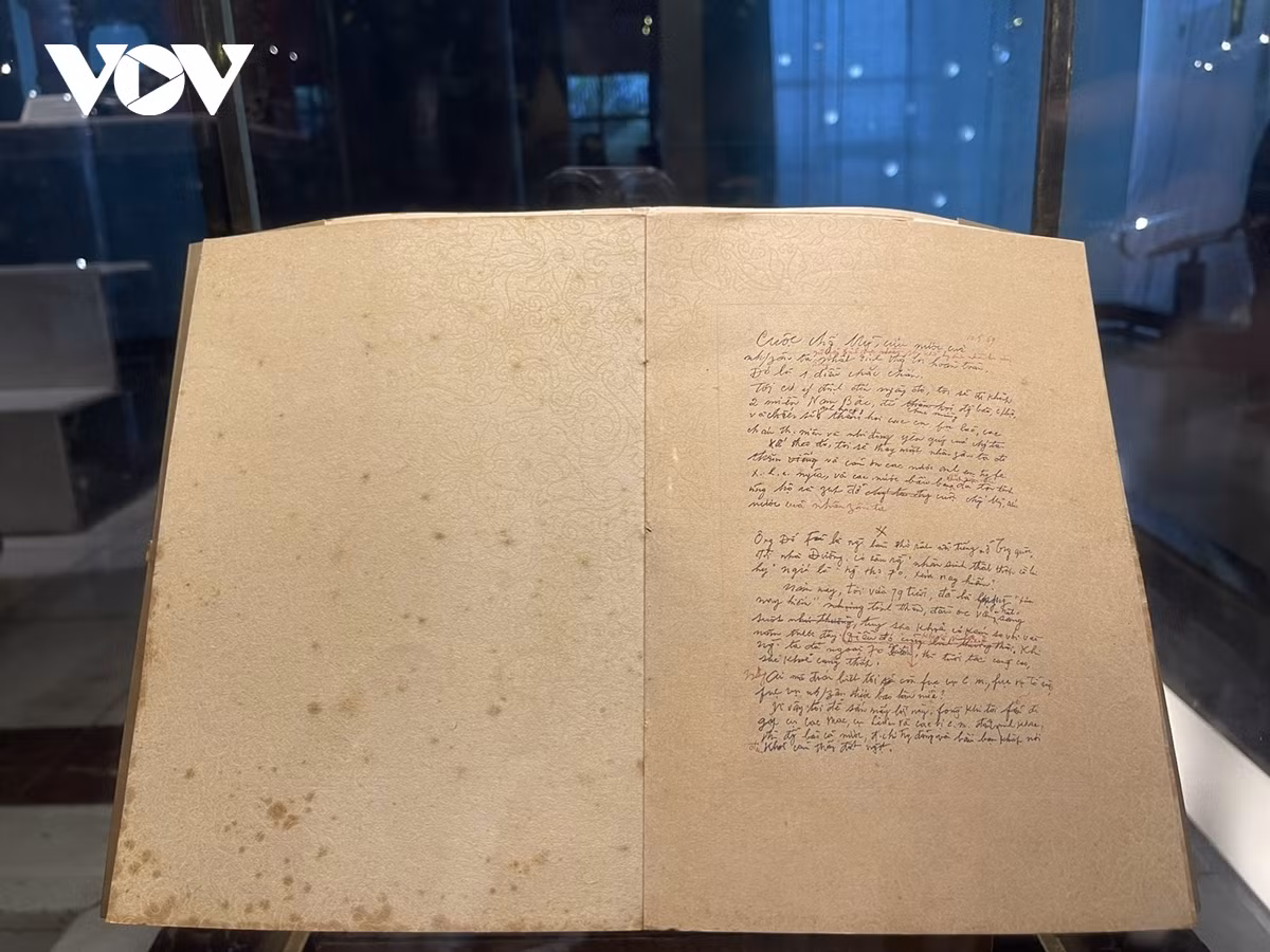 Di chúc Hồ Chí Minh - Bản in đặc biệt phục vụ Lễ Quốc tang năm 1969.