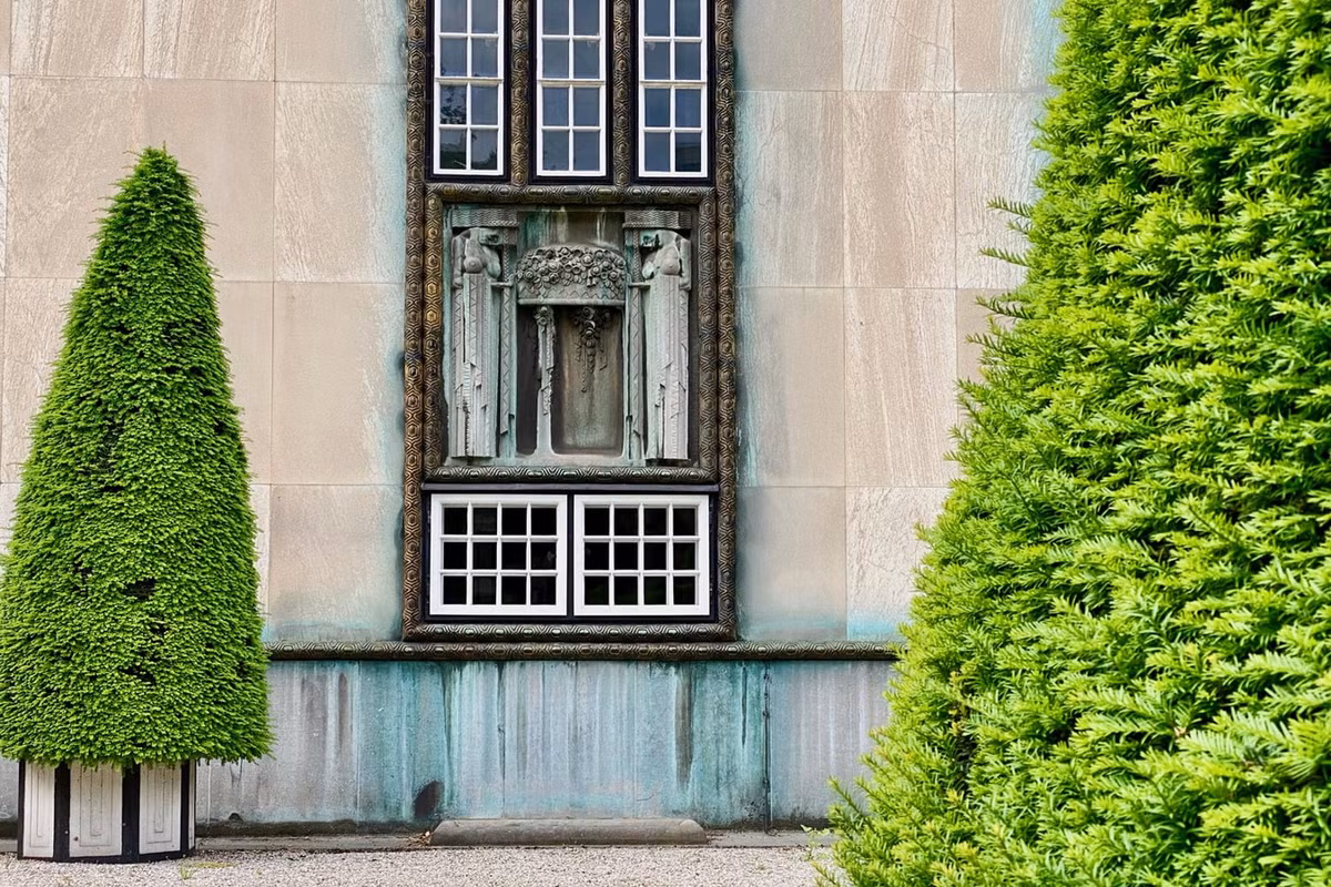 Ảnh: Admirable Art Nouveau.