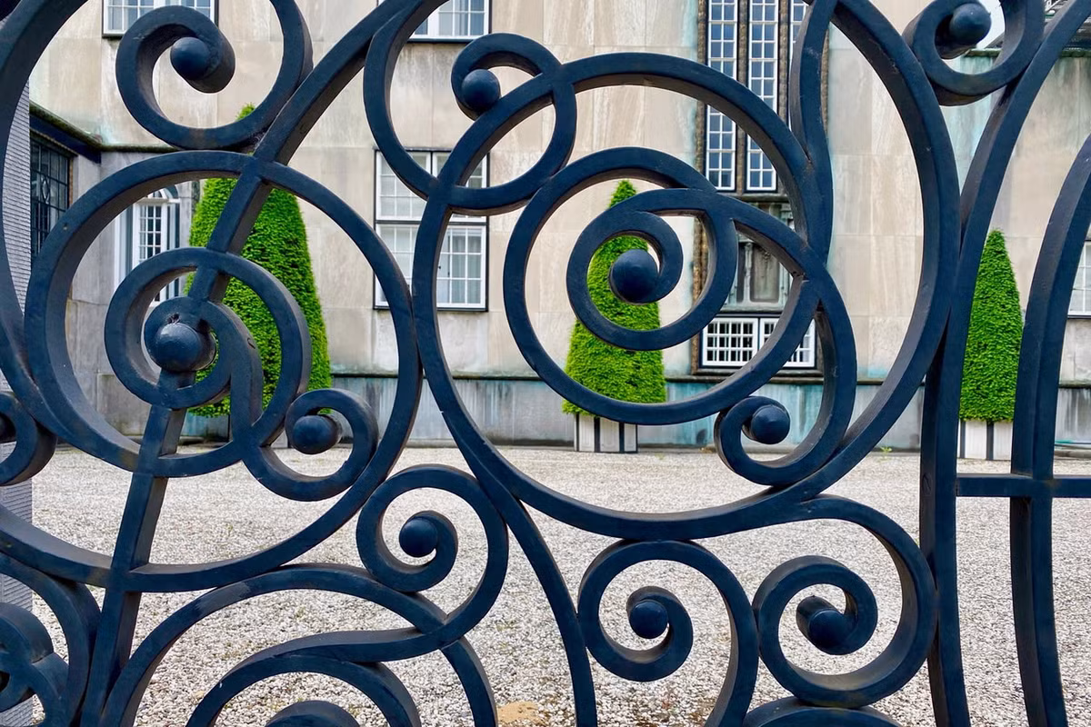 Ảnh: Admirable Art Nouveau.