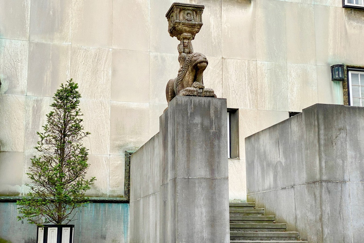 Ảnh: Admirable Art Nouveau.