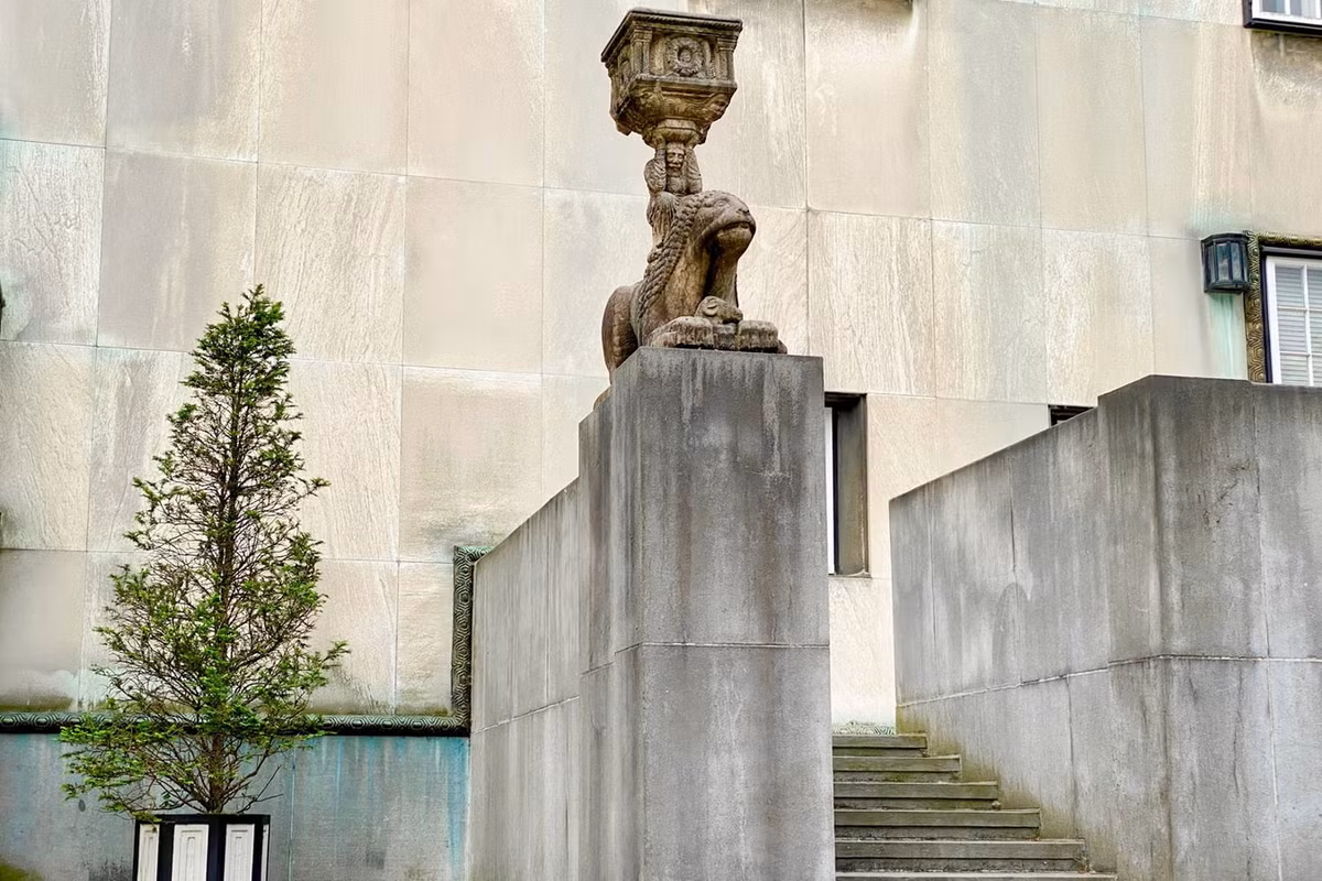 Ảnh: Admirable Art Nouveau.