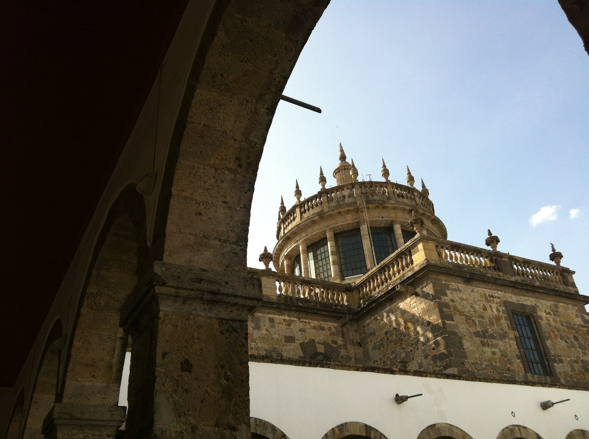 Đến năm 1810, hoạt động xây dựng bị gián đoạn bởi cuộc chiến tranh giành độc lập của Mexico nổ ra. Các tòa nhà bị trưng thu làm trại lính cho đến năm 1821, khi Mexico giành quyền tự chủ. Ảnh: Wikipedia.